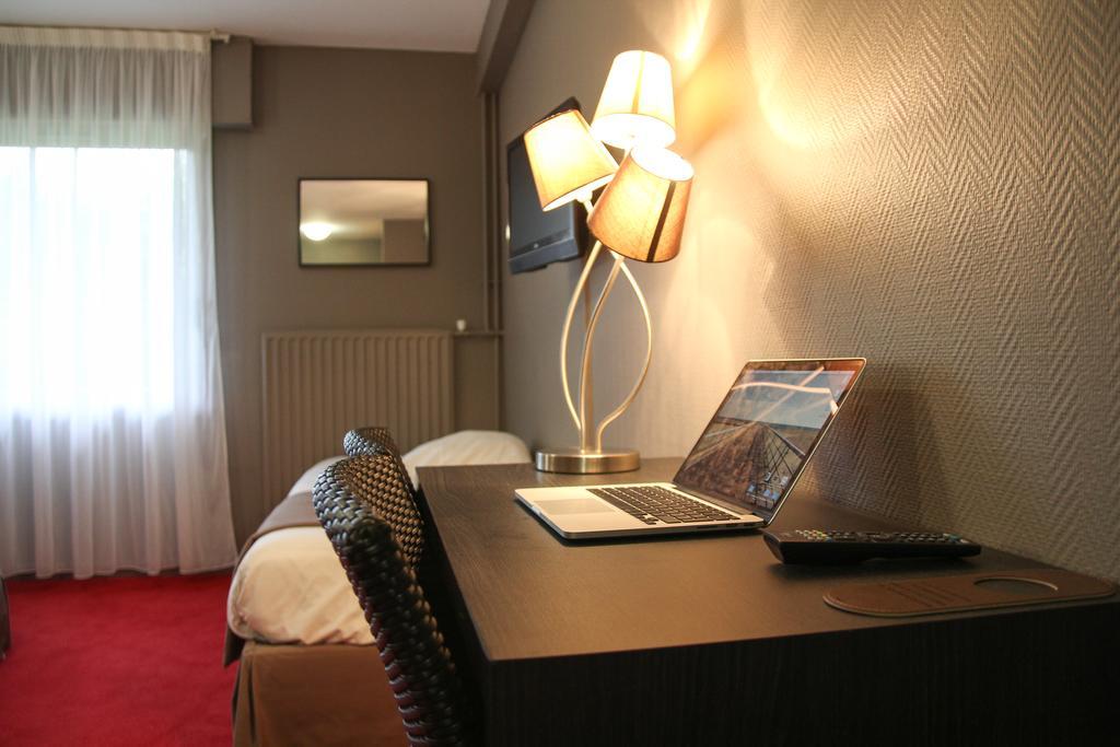 Le Regina Hotel Restaurant อาร์เดอโล-ปลาจ ห้อง รูปภาพ